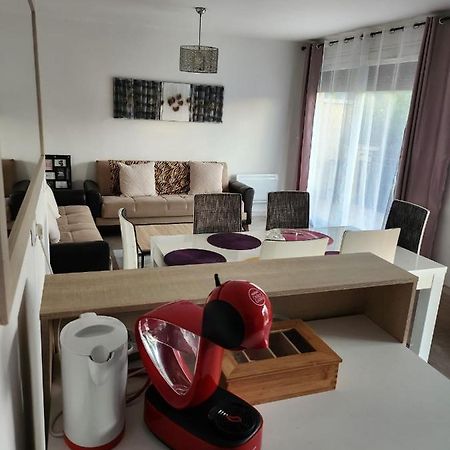Flat Apartment Genay  Bagian luar foto